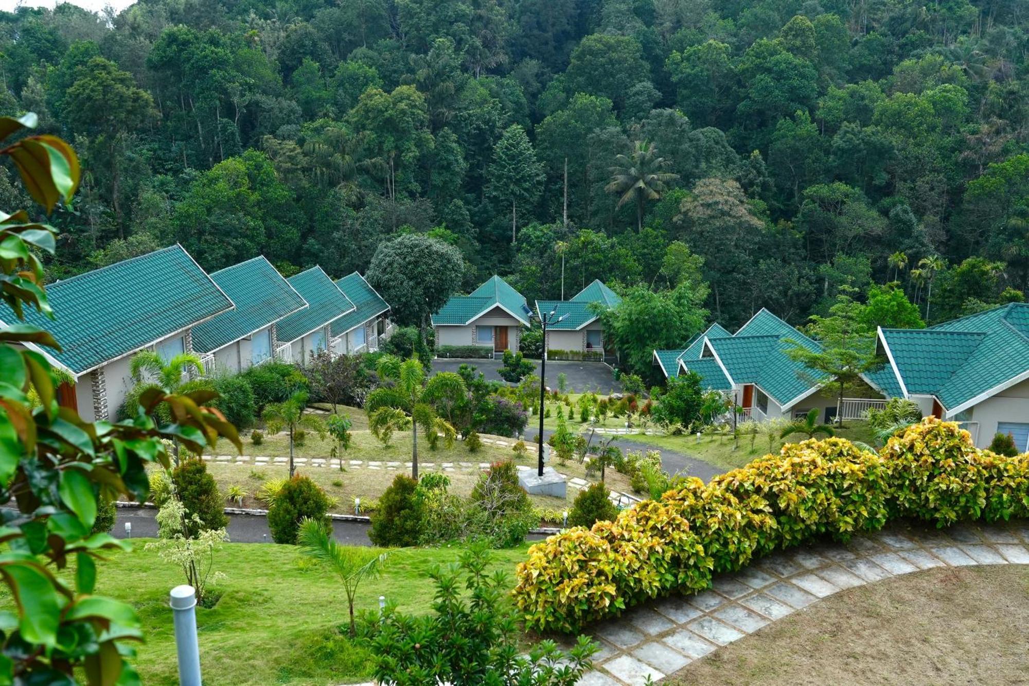 Hotel Aveda Munnar Mountains And Mist Exterior foto